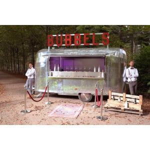 Bruiloft inspiratie gezocht? Een toffe dag met deze tips! champagnebar bruiloft