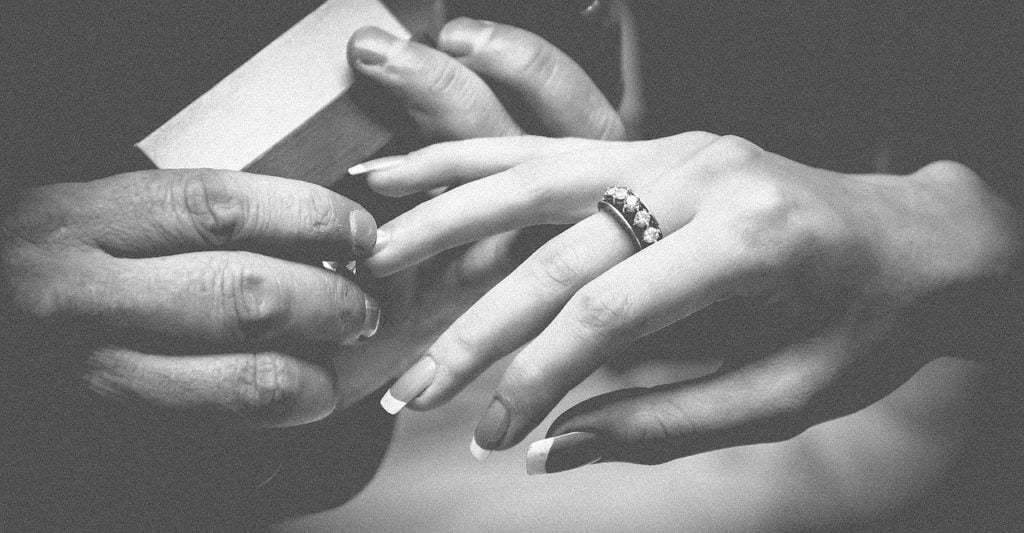 Verlovingsfeest: 9 tips voor een vurig feest!