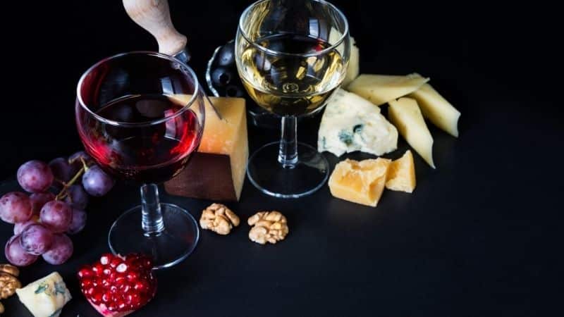 De lekkerste hapjes voor bij een witte-, rode en rosé wijnproeverij